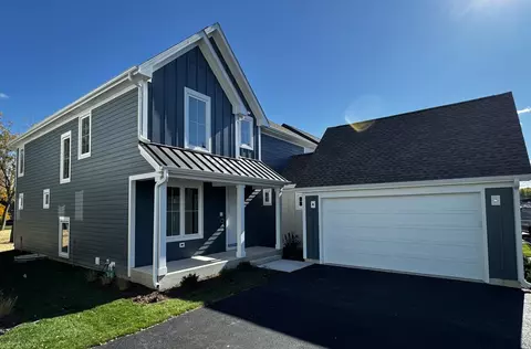 1709 Greenwood Rd, Glenview, IL 60026