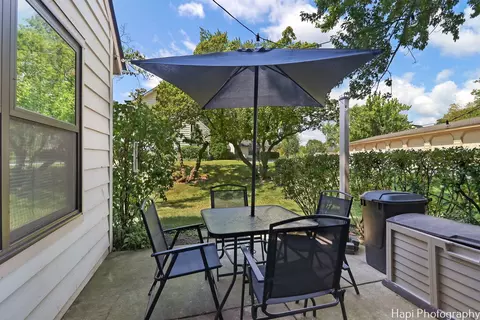 Exterior - 643 Beth Ct, Gurnee, IL 60031 photo 1 of 3