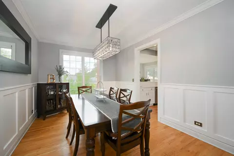 527 E Indiana St, Wheaton, IL 60187 photo 6