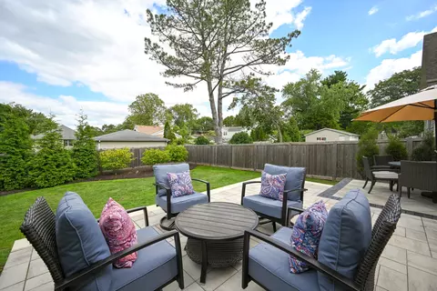 527 E Indiana St, Wheaton, IL 60187 photo 33
