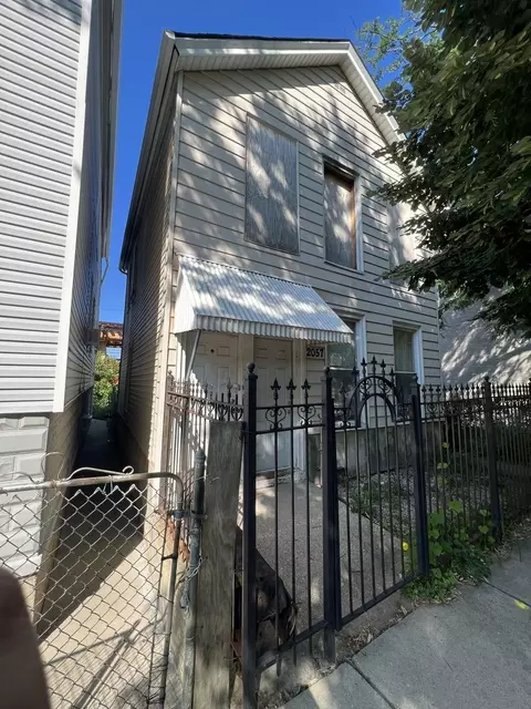 2057 N Bingham Ave, Chicago, IL 60647