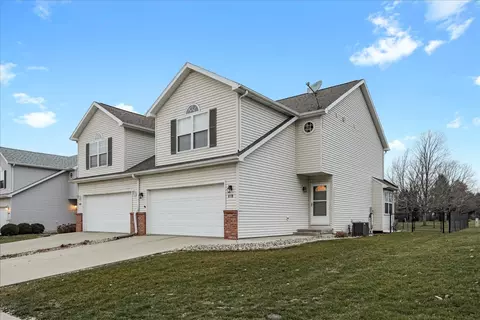 Exterior - 610 Wildberry Dr, Normal, IL 61761 photo 2 of 4
