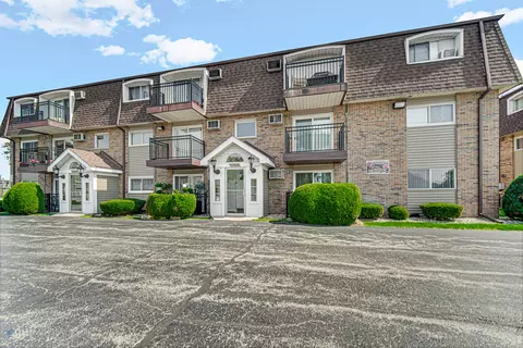 10430 Ridgeland Ave #2, Chicago Ridge, IL 60415