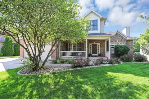 926 Heartland Dr, Yorkville, IL 60560