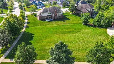 8706 Osage Ct, Frankfort, IL 60423