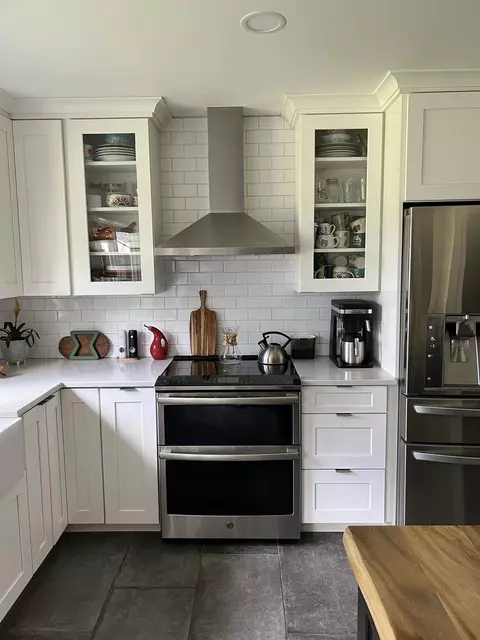Kitchen - 2635 Bell Rd, Minooka, IL 60447 photo 3 of 8