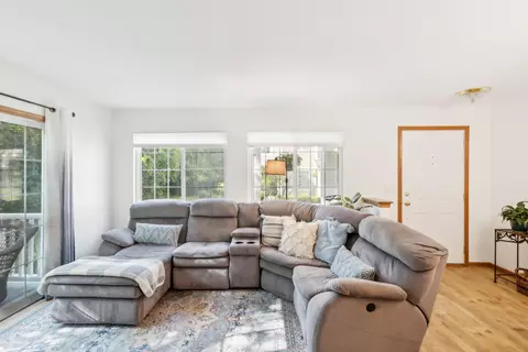 Living - 39166 Welsh Ln, Beach Park, IL 60083 photo 1 of 3