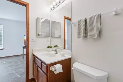 Bath - 39166 Welsh Ln, Beach Park, IL 60083 photo 5 of 5