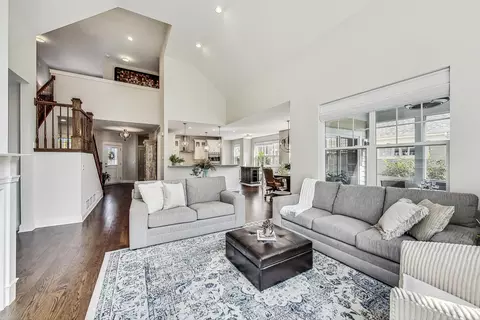 Living - 1901 Dauntless Dr, Glenview, IL 60026 photo 3 of 4