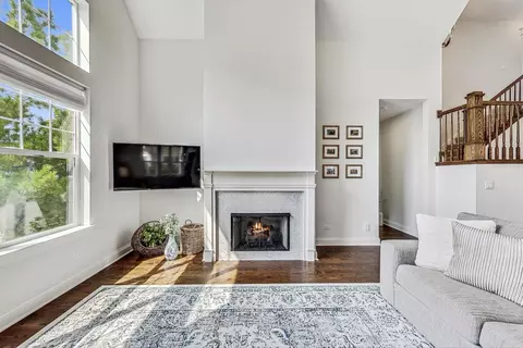Living - 1901 Dauntless Dr, Glenview, IL 60026 photo 2 of 4