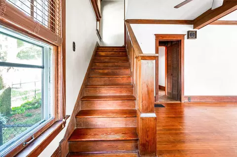 Entry Way - 508 S State St, Bloomington, IL 61701 photo 1 of 4