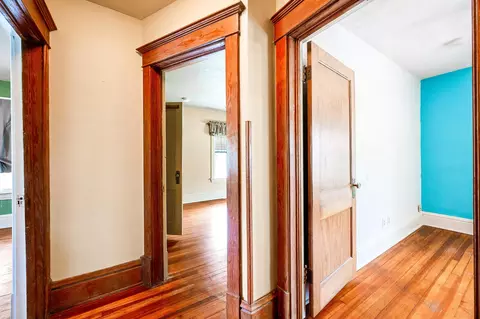 Entry Way - 508 S State St, Bloomington, IL 61701 photo 2 of 4