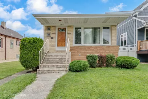 10735 S Campbell Ave, Chicago, IL 60655