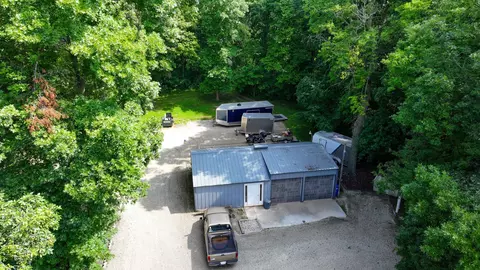 Exterior - 15160 Schipper Ln, Morrison, IL 61270 photo 19 of 19