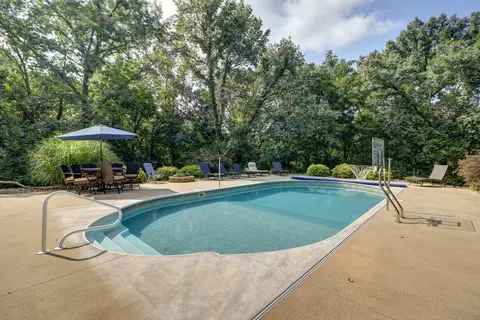 Exterior - 15160 Schipper Ln, Morrison, IL 61270 photo 6 of 19