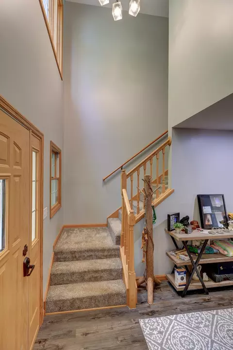 Entry Way - 15160 Schipper Ln, Morrison, IL 61270 photo 3 of 4