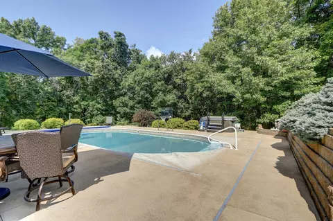 Exterior - 15160 Schipper Ln, Morrison, IL 61270 photo 5 of 19