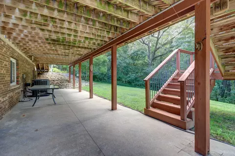 Exterior - 15160 Schipper Ln, Morrison, IL 61270 photo 3 of 19