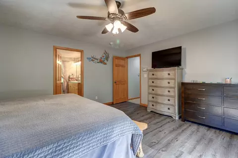 Bedroom - 15160 Schipper Ln, Morrison, IL 61270 photo 4 of 6