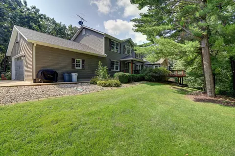 Exterior - 15160 Schipper Ln, Morrison, IL 61270 photo 15 of 19