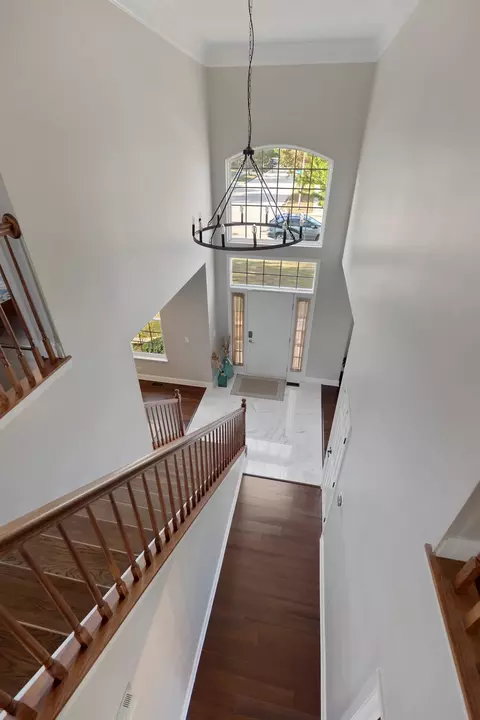 Entry Way - 1025 Biltmore Dr, Elgin, IL 60120 photo 2 of 2