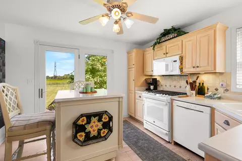 350 E Munz Rd, Crete, IL 60417 photo 13