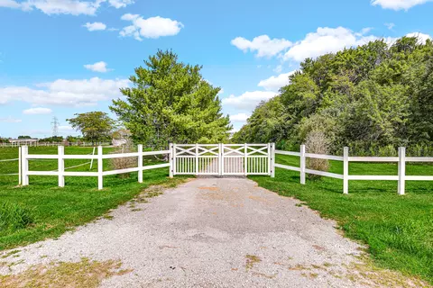 350 E Munz Rd, Crete, IL 60417 photo 5