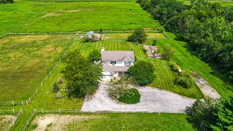 350 E Munz Rd, Crete, IL 60417