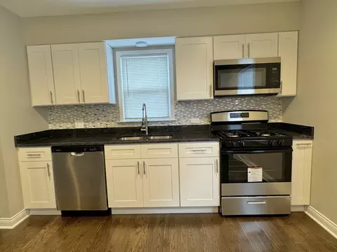 Kitchen - Undisclosed, Burbank, IL 60459 photo 2 of 4