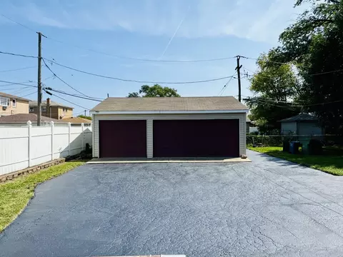 Exterior - Undisclosed, Burbank, IL 60459 photo 2 of 3