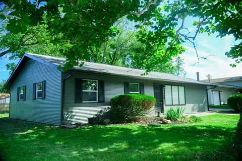 1908 Sangamon Dr, Champaign, IL 61821