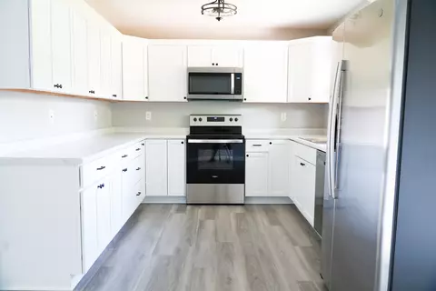 Kitchen - 1908 Sangamon Dr, Champaign, IL 61821 photo 2 of 2