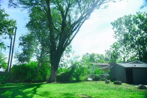 Exterior - 1908 Sangamon Dr, Champaign, IL 61821 photo 5 of 7