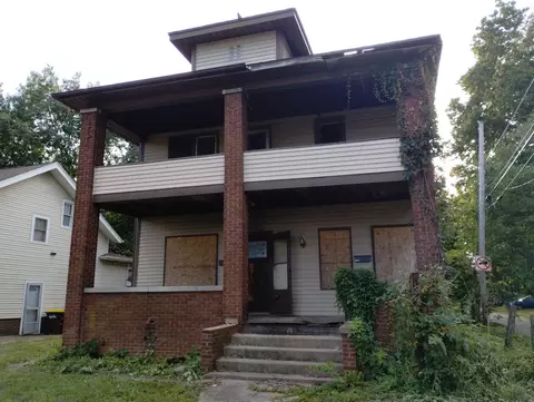 2115 Parmele St, Rockford, IL 61104