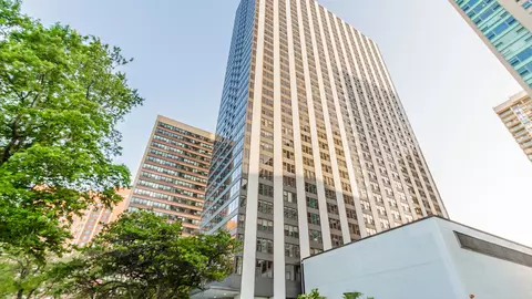 3150 N Lake Shore Dr #6C, Chicago, IL 60657