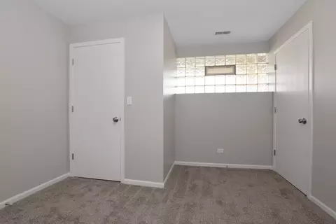 Bedroom - 6565 S Harvard Ave, Chicago, IL 60621 photo 1 of 5