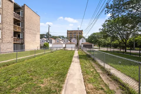 Exterior - 6565 S Harvard Ave, Chicago, IL 60621 photo 3 of 3