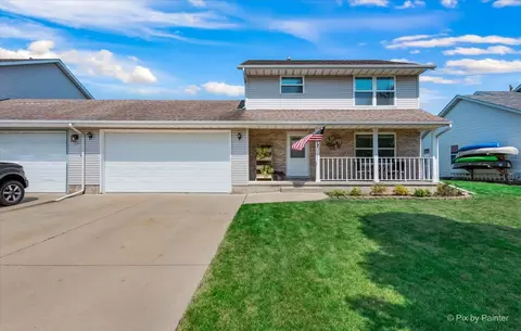 717 Redwood Ct, Genoa, IL 60135