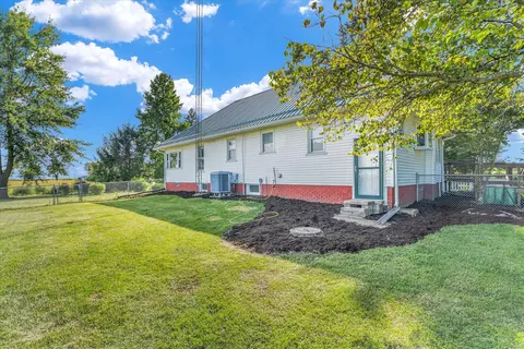 10047 E 1100 N Rd, Fairmount, IL 61841 photo 11