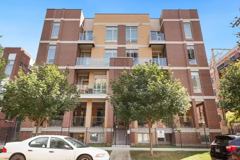 2817 N Oakley Ave #3E, Chicago, IL 60618