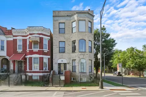 2861 W Warren Blvd #3, Chicago, IL 60612