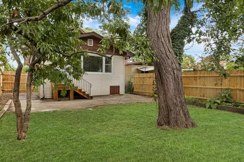 Exterior - 1339 Willow Ave, Des Plaines, IL 60016 photo 5 of 7