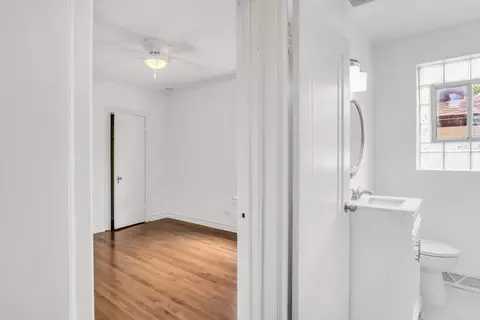 Entry Way - 1339 Willow Ave, Des Plaines, IL 60016 photo 4 of 12