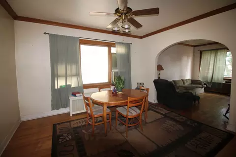 8132 44th Ct, Lyons, IL 60534 photo 3
