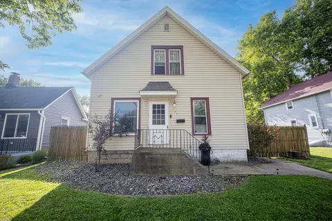421 S Alma Ave, Kankakee, IL 60901