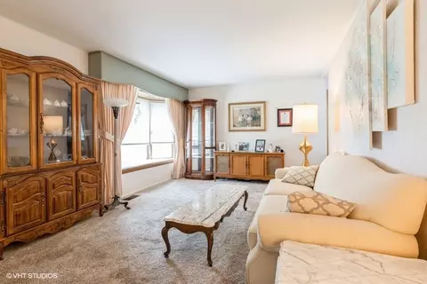 Living - 2409 Wilke Rd, Rolling Meadows, IL 60008 photo 1 of 3