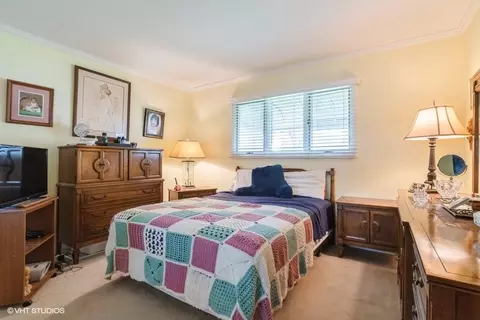 Bedroom - 2409 Wilke Rd, Rolling Meadows, IL 60008 photo 2 of 2