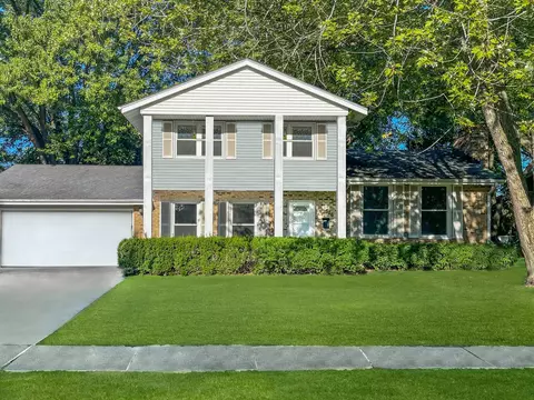 506 Longview Dr, Antioch, IL 60002