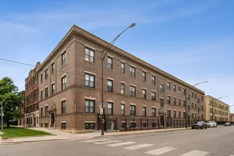 1133 E 61st St #1, Chicago, IL 60637