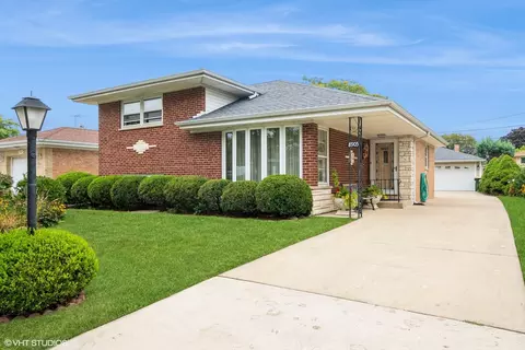 8905 Ottawa Ave, Morton Grove, IL 60053